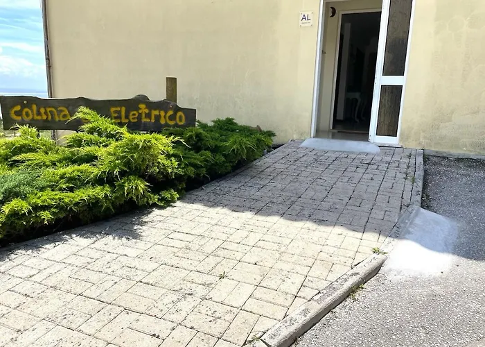 Konukevi Colina Do Eletrico